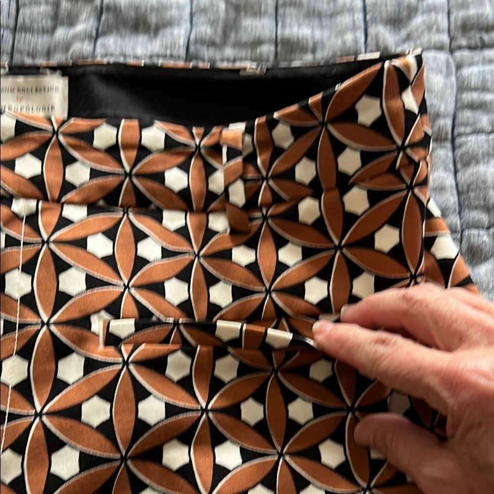 Geometric Patterned Pants - Picture 4 of 6